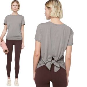 Lululemon Part Ways Tee Dark Chrome White Size M